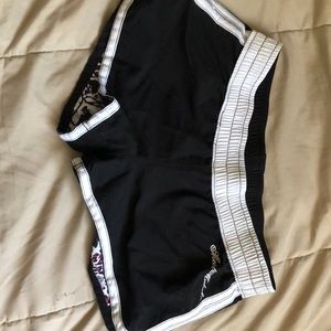 Woman’s metal mulisha reversible board shorts
